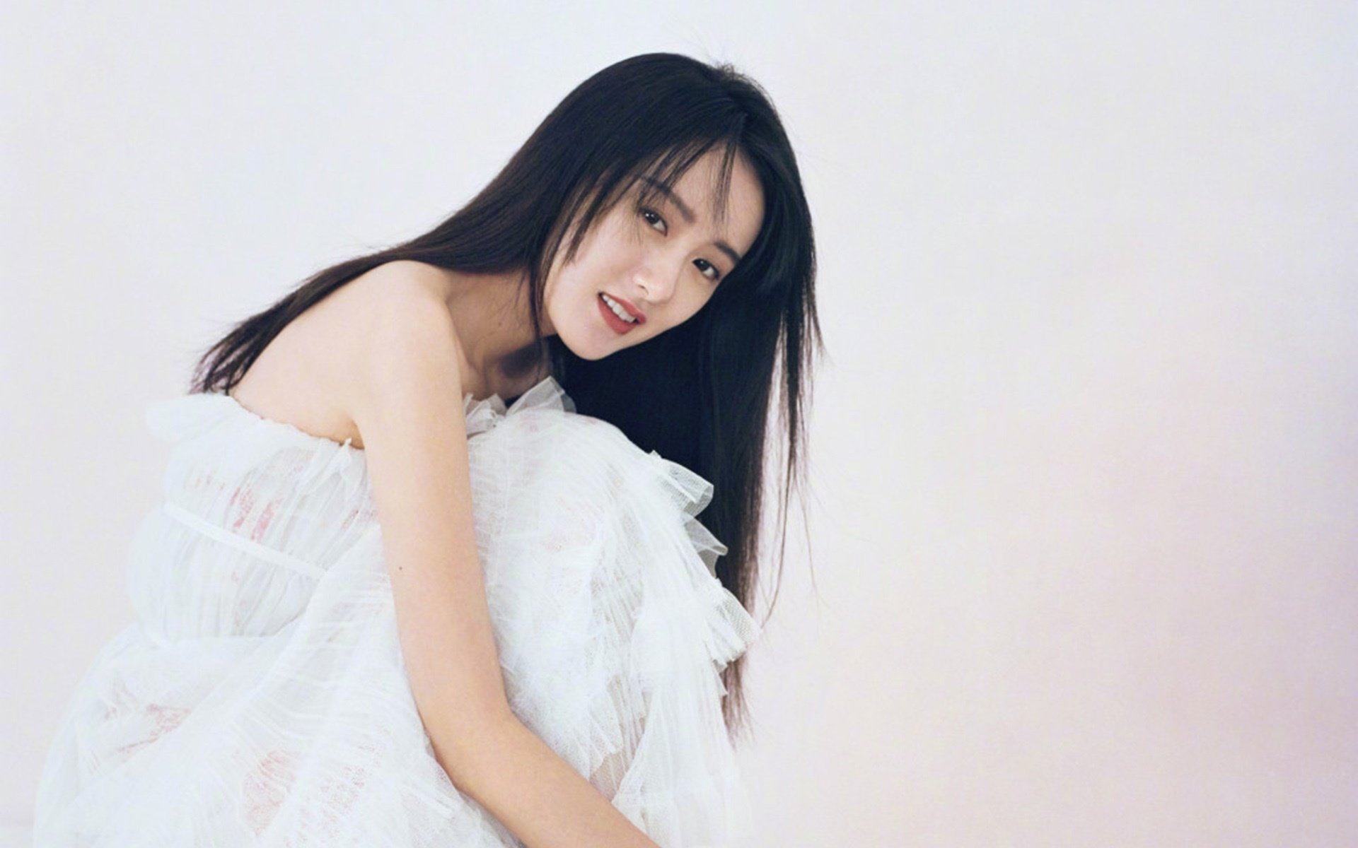 乐鱼体育在线网站-“飞盘对抗：三叉湖赛场上的精准投掷与飞翔竞技”